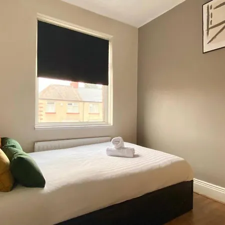Spacious, Garden, Netflix, Near City Newcastle upon Tyne Exterior photo