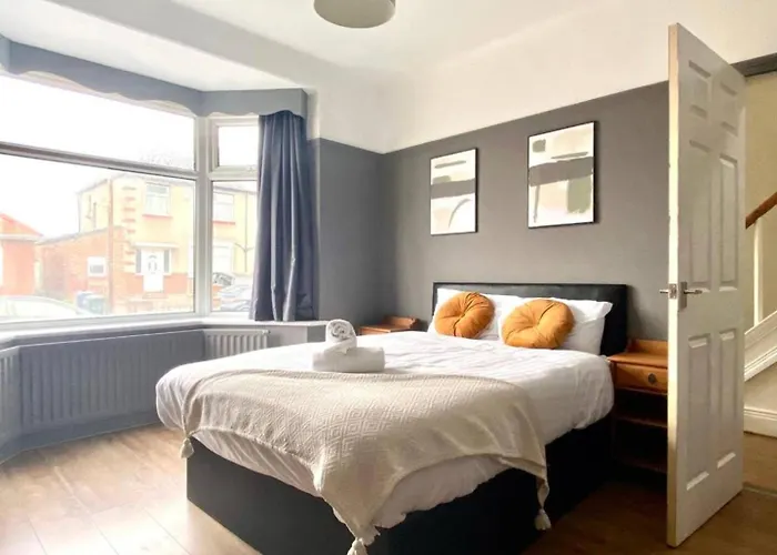 Spacious, Garden, Netflix, Near City